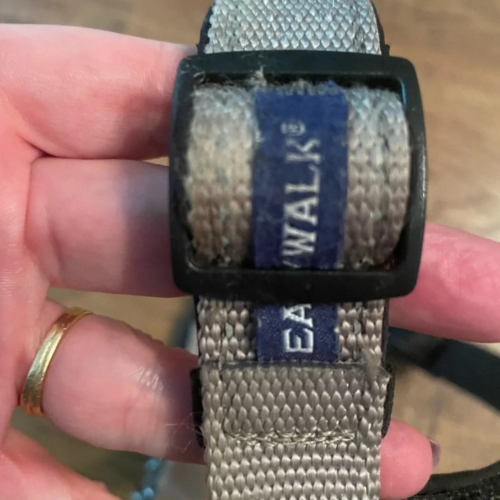 Pet safe no pull easy walk dog harness L gray & black
